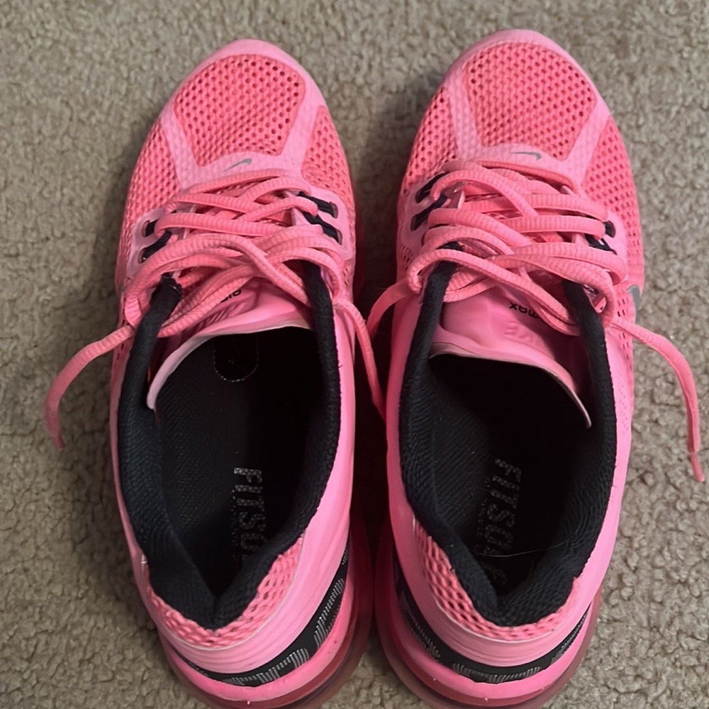 Nike shoes